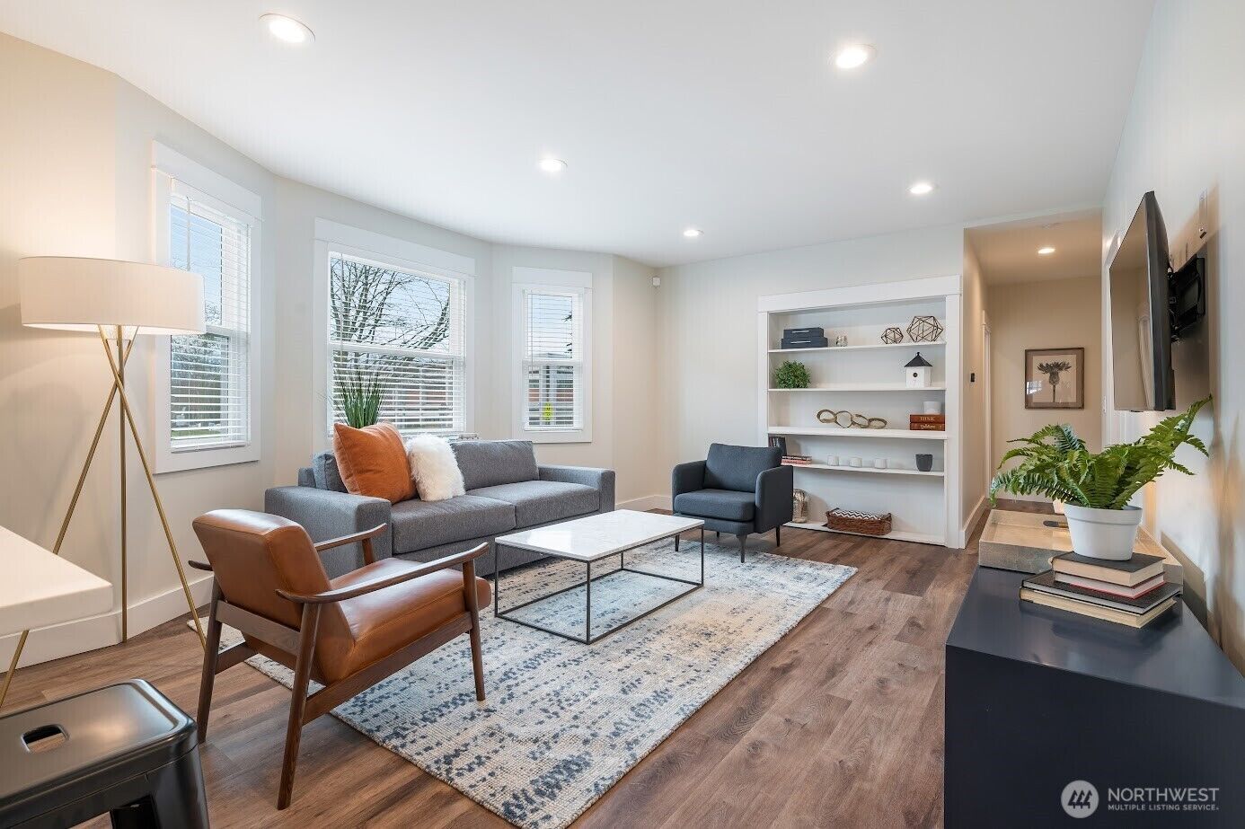 Property Photo: 2100 1st Avenue W WA 98119