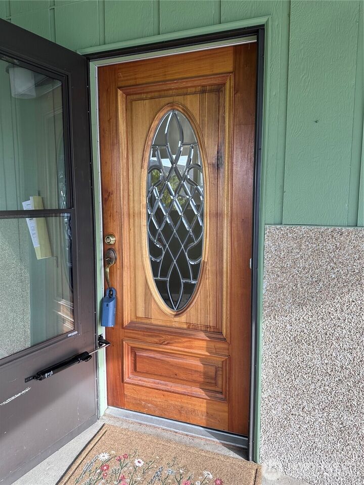 Property Photo:  1301 S 3rd Avenue 7D  WA 98382 