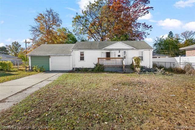 Property Photo:  6627 Mayburn Street  MI 48127 