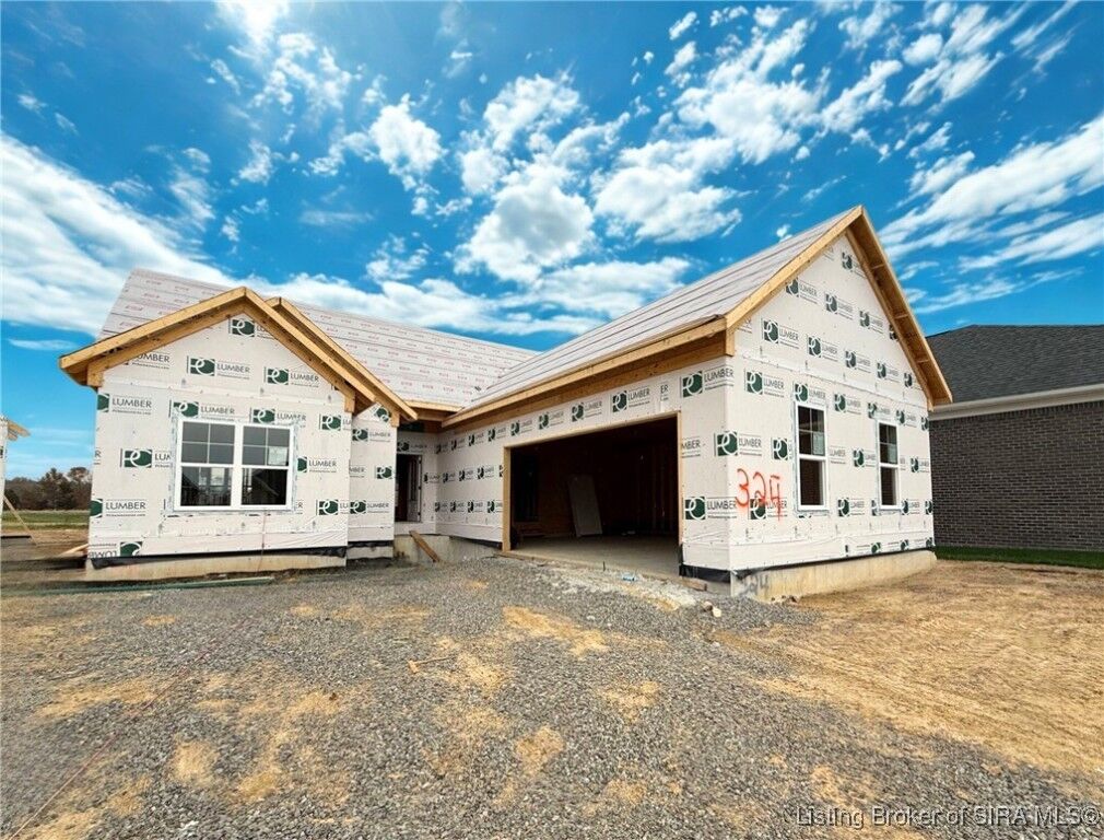 Property Photo: 1712 Greenbrier Place Lot 324 IN 47126