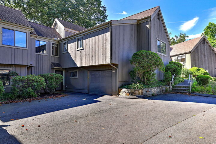 Property Photo: 193 Bayfield Lane B CT 06614