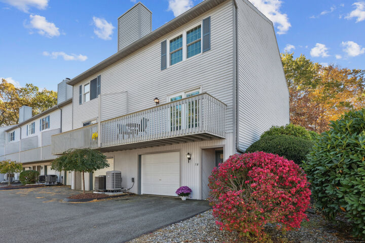 Property Photo:  20 Wolf Hill Road 7H  CT 06716 