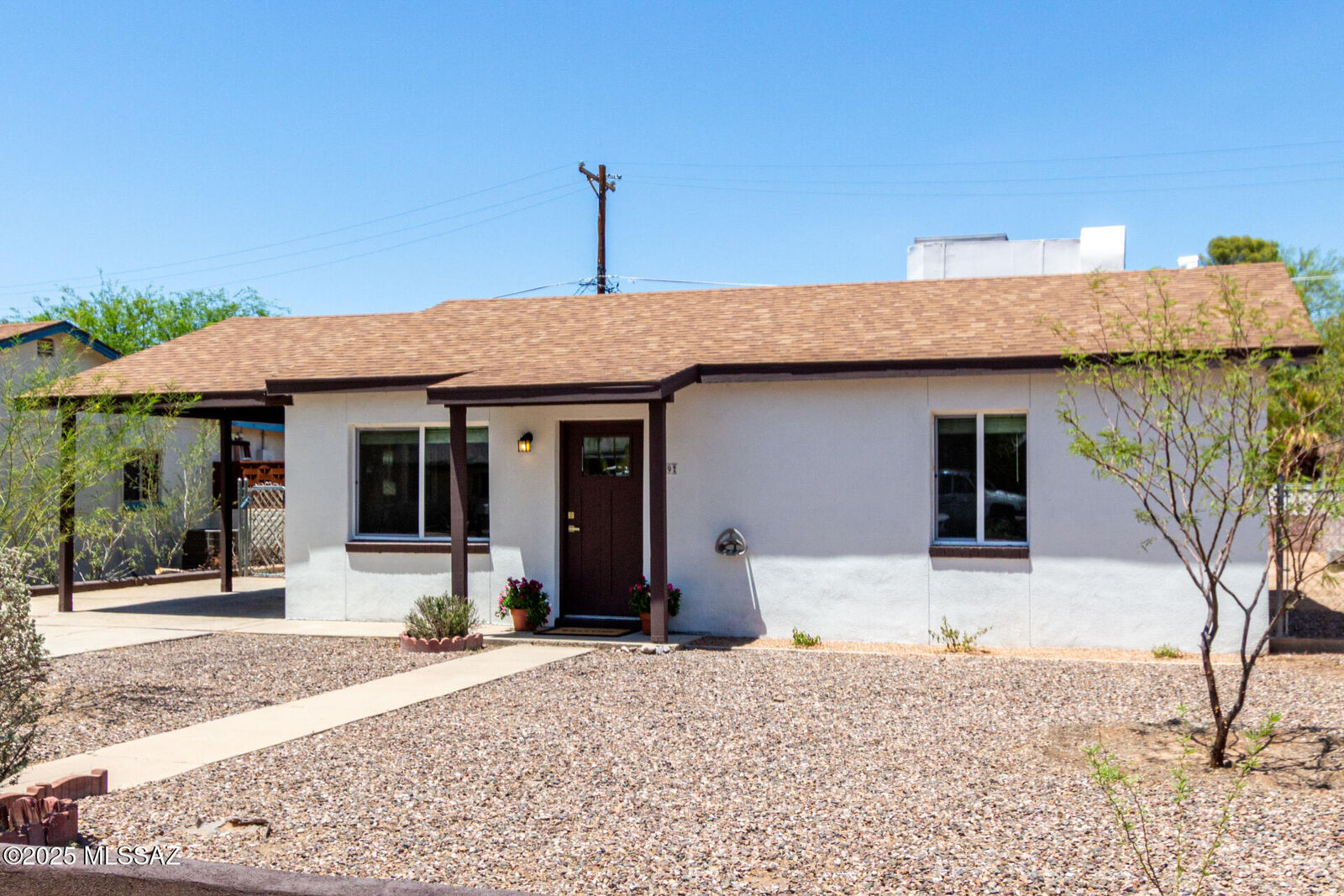 Property Photo: 2549 E Sylvia Street AZ 85716
