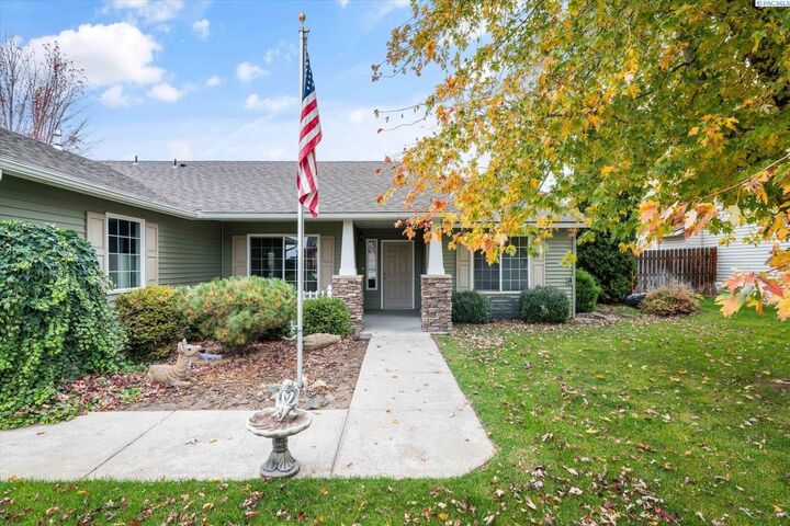 Property Photo: 4016 Manassass Ct WA 99301