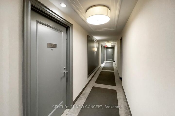 Property Photo:  155 Yorkville Avenue 516  ON M5R 1C4 