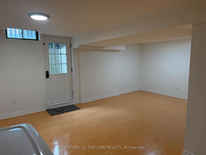 Property Photo:  185 Campbell Avenue  ON L4J 5A8 