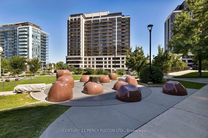 Photo de la propriété:  1 De Boers Drive 801  ON M3J 0G6 