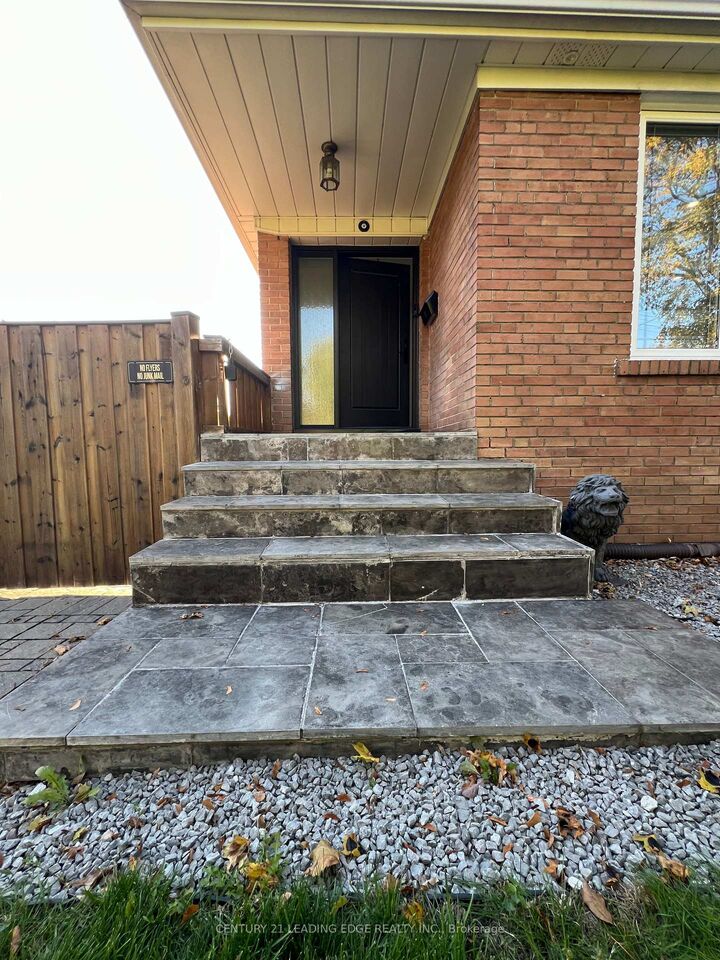 Property Photo:  64 Lingarde Drive  ON M1R 1X9