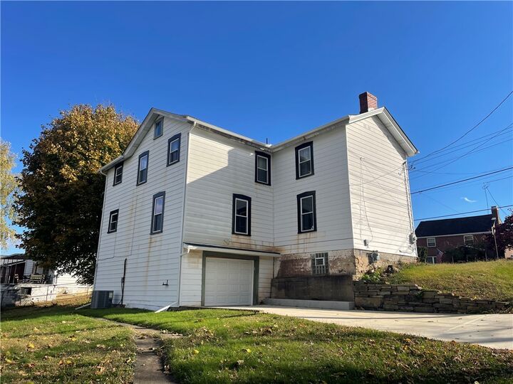 Property Photo:  624 4th St  PA 15063 
