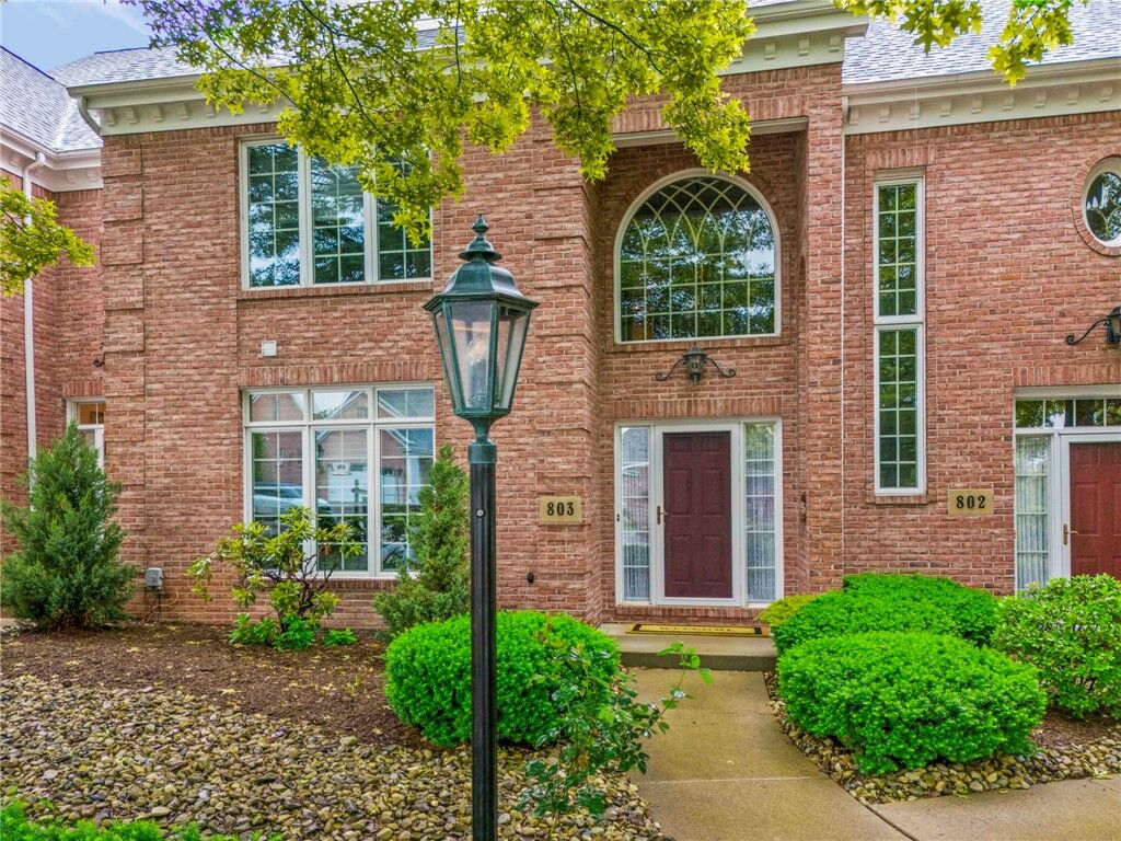 Property Photo: 803 Sheriffs Court PA 15317