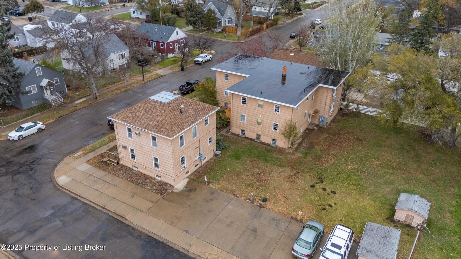 Property Photo: 536 550 1st Street E ND 58601