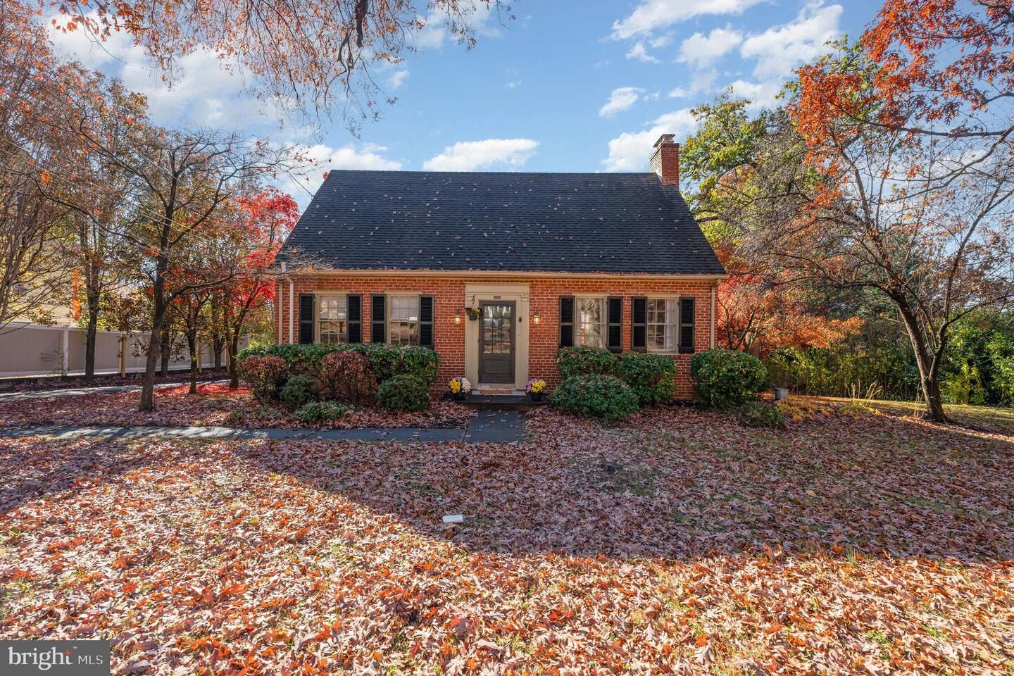 Property Photo: 109 W Seminary Avenue MD 21093