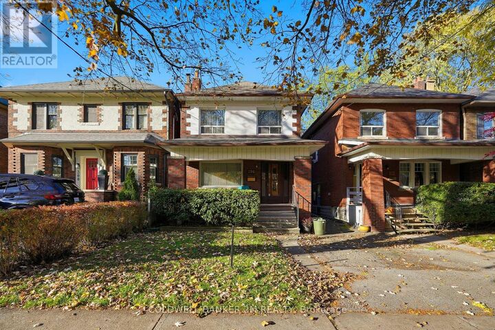 Property Photo: 296 Briar Hill Avenue ON M4R 1J2