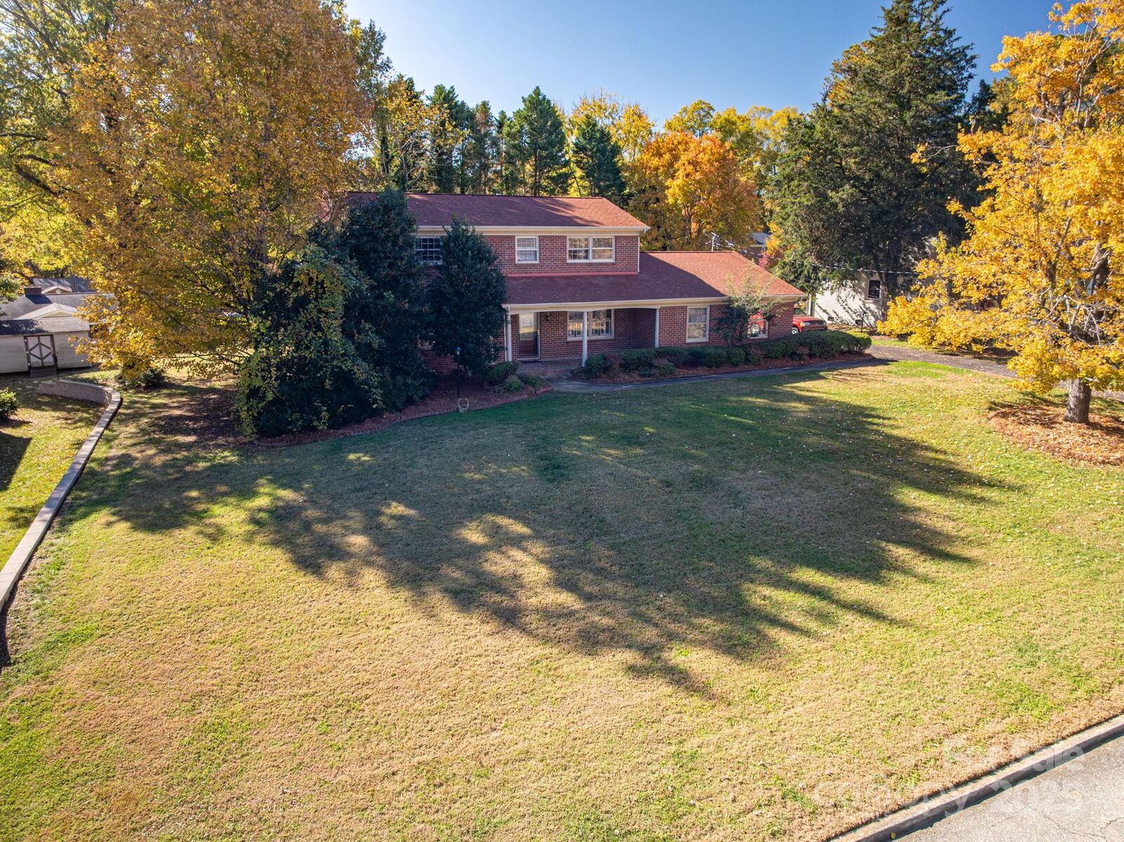 Property Photo:  1131 Woodvale Avenue  NC 28054 