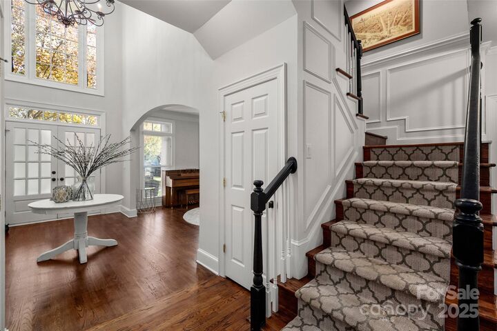 Property Photo: 12106 Woodcliff Court NC 28277