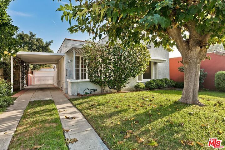 Property Photo: 3018 Ingledale Ter CA 90039