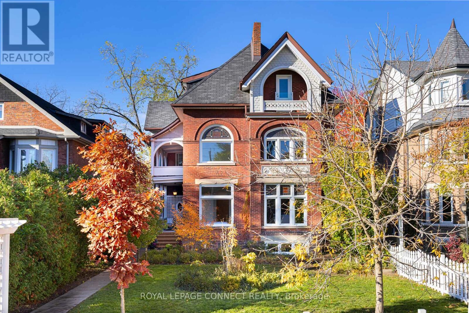 Property Photo:  178 High Park Avenue  ON M6P 2S4 