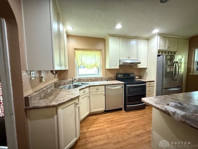 Property Photo: 3229 Kenmore Avenue OH 45420