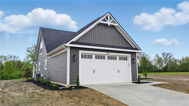 Property Photo: 1509 Kingsgate OH 45502