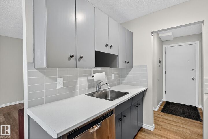 Property Photo:  10035 155 Street NW 6  AB T5P 2L4 