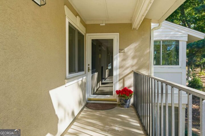 Property Photo: 1015 Wingate Way GA 30350