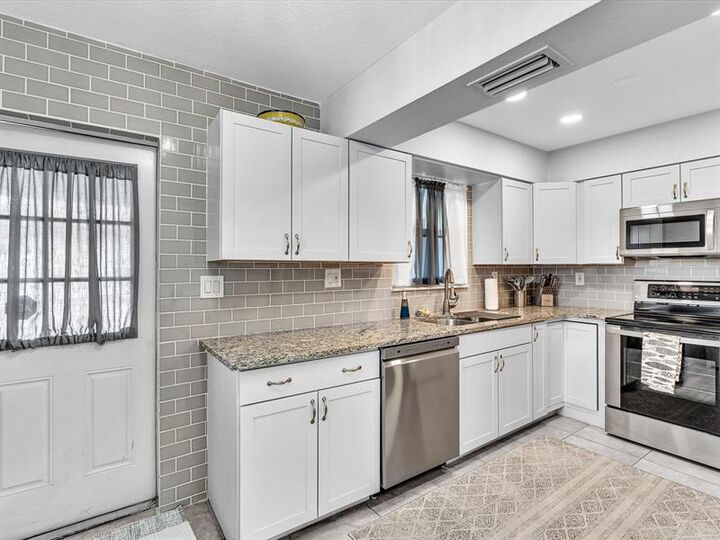 Property Photo: 3540 SW 12th Ct FL 33312