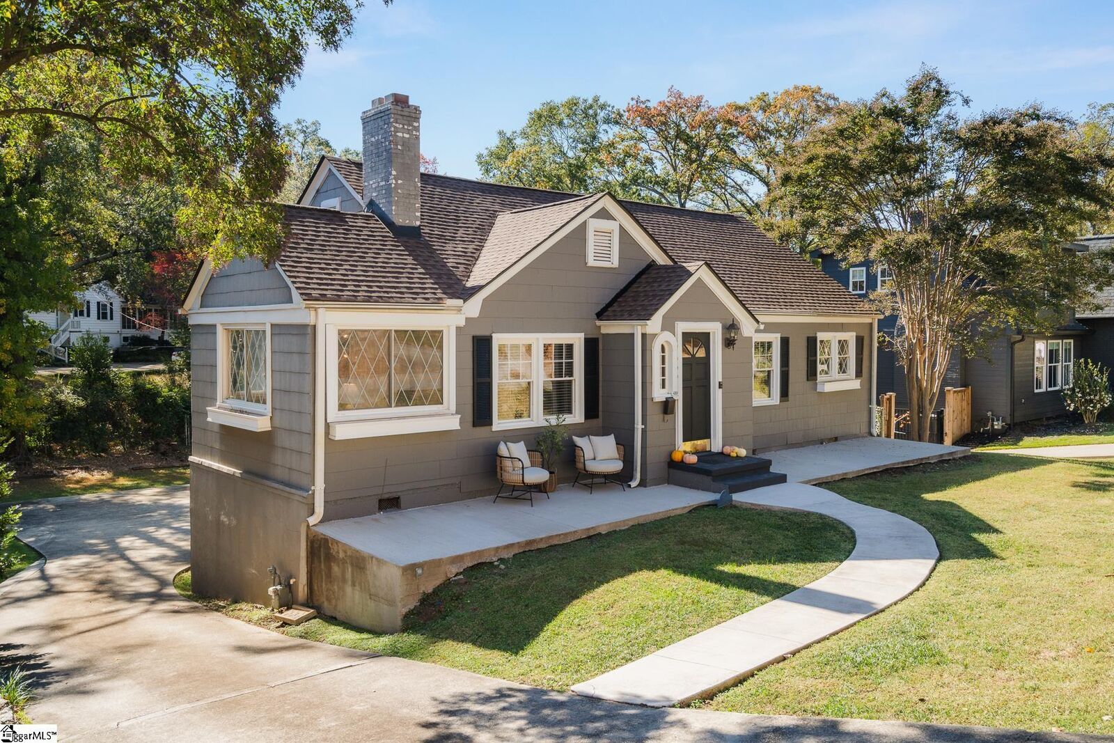 Property Photo:  410 Aberdeen Drive  SC 29605 