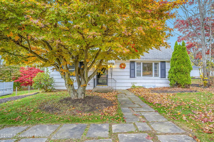 Property Photo: 505 Highland Avenue PA 18411
