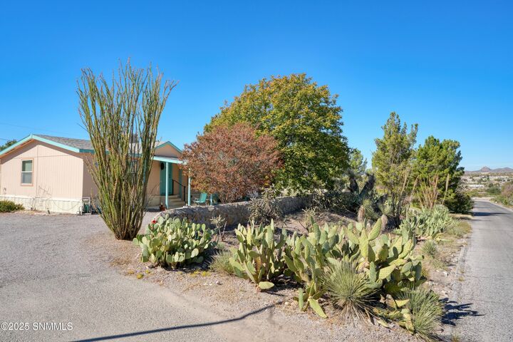 Property Photo: 5237 Chiricahua Trail NM 88012
