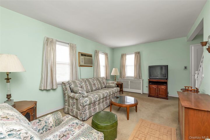 Property Photo:  207 Motley Street  NY 11580 