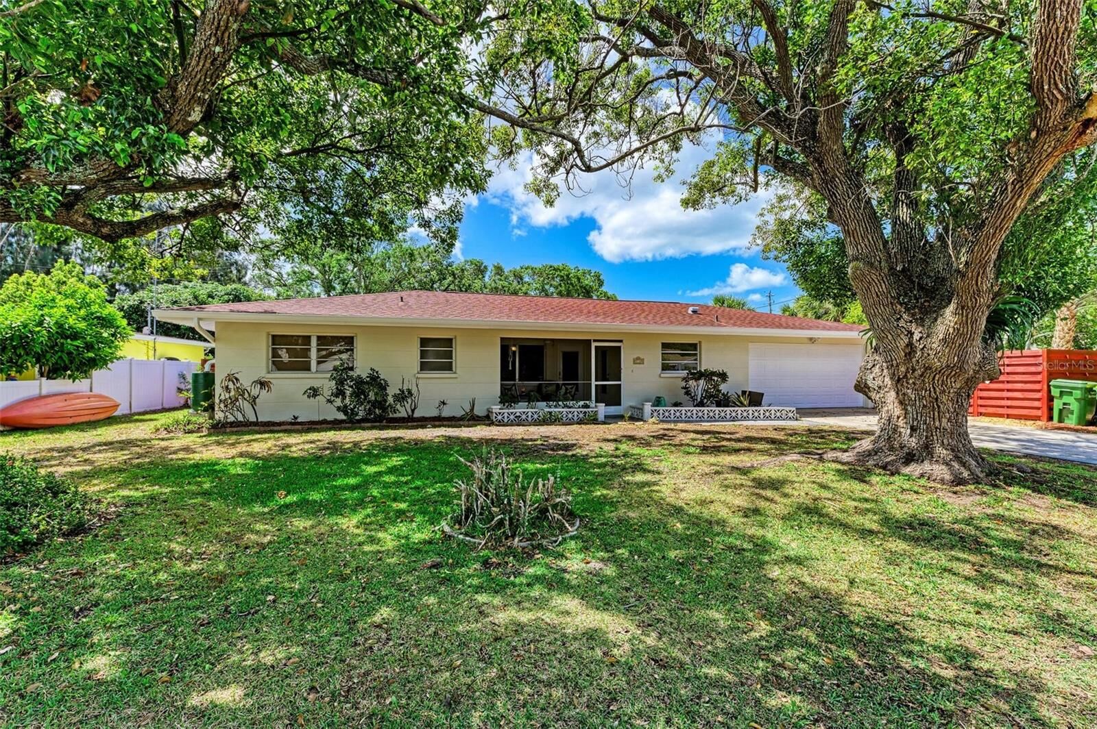 Property Photo: 2110 Goldenrod Street FL 34239