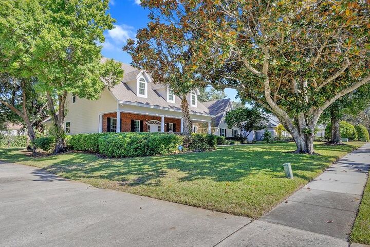 Property Photo:  8719 Summerville Place  FL 32819 