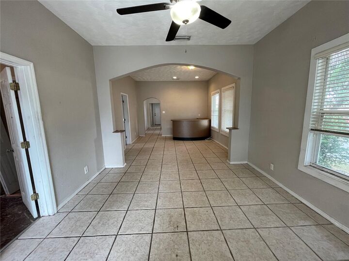 Property Photo:  2226 E 10th Avenue  FL 33605 