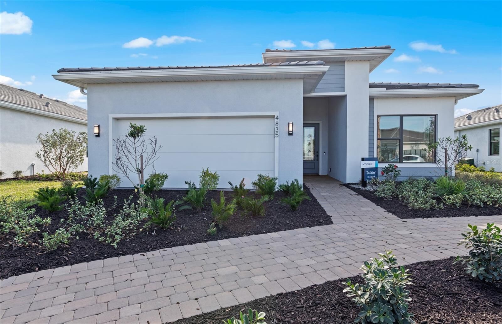 Property Photo: 4950 Ribbon Rock Cove FL 34211