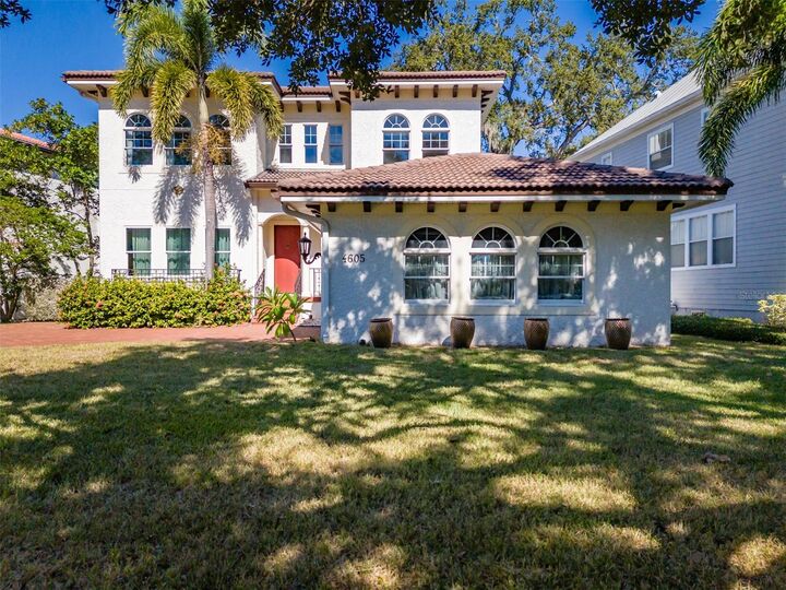 Property Photo:  4605 W Vasconia Street  FL 33629 