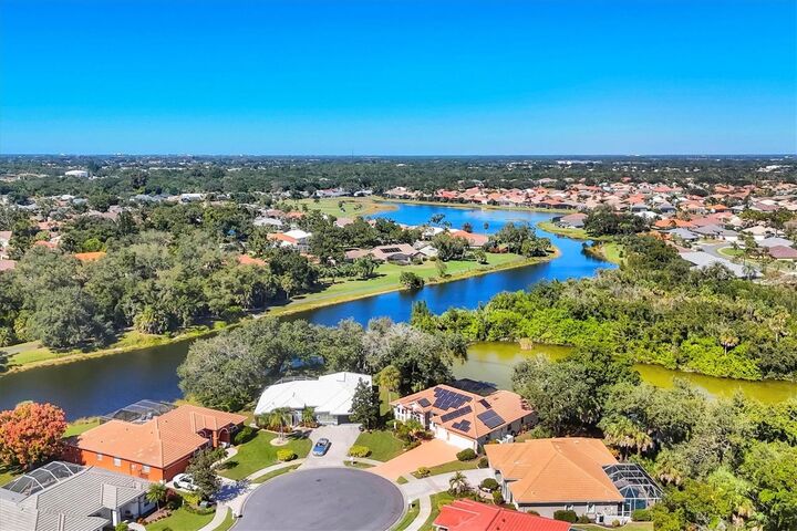 Property Photo: 498 Buttonbush Lane FL 34293