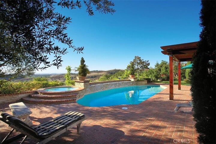 Property Photo:  45 Prairie Grass  CA 92603 