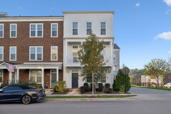 Property Photo:  185 Burkitt Commons Ave  TN 37135 