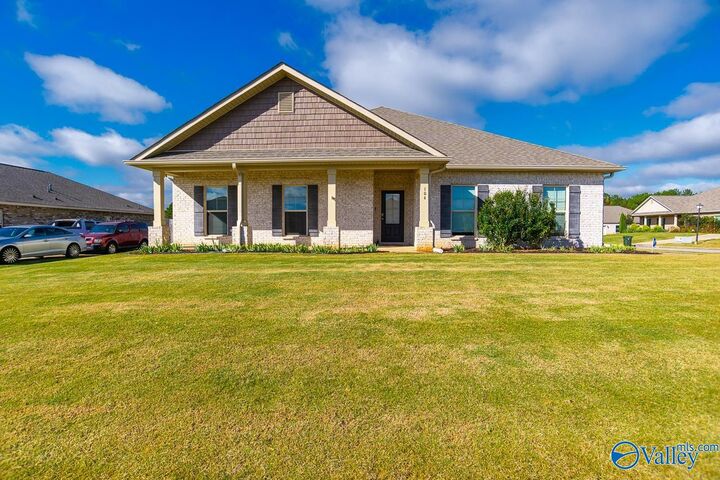 Property Photo: 104 Richard Road AL 35811