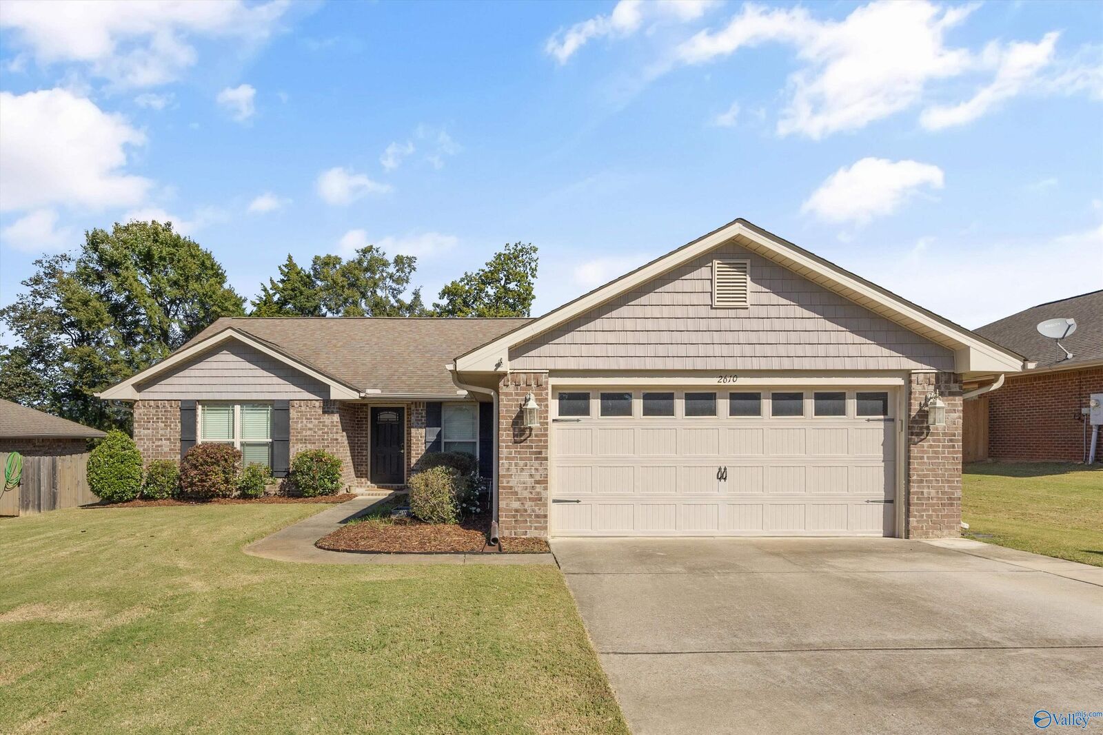 Property Photo: 2610 Ashtynn Place AL 35803