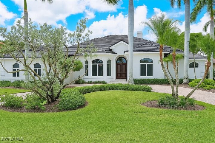 Property Photo: 258 9th Avenue S FL 34102