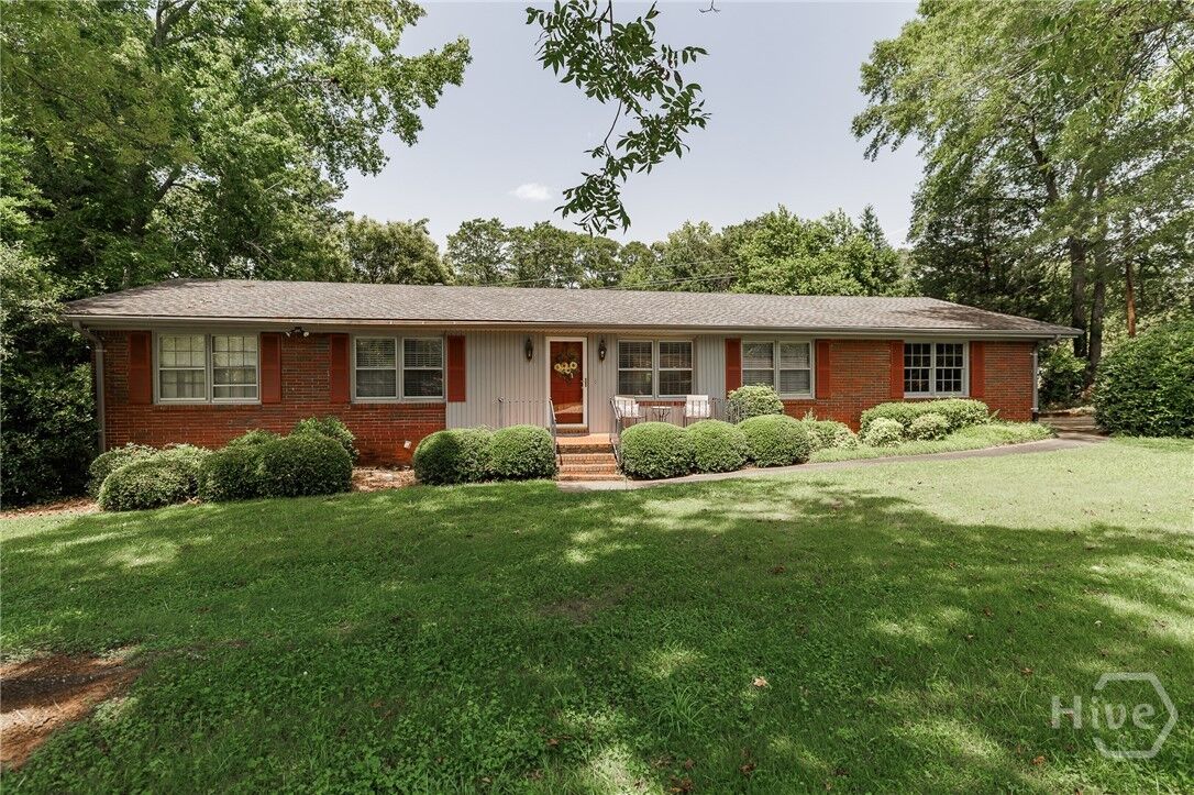 Property Photo:  110 S Homewood Drive  GA 30606 