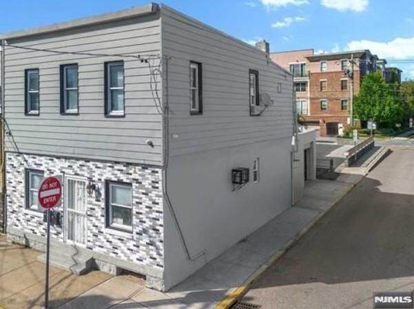 Property Photo:  291 Delano Place  NJ 07022 