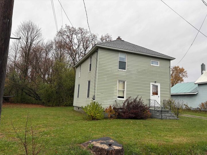 Property Photo: 407 Lake Road VT 05478