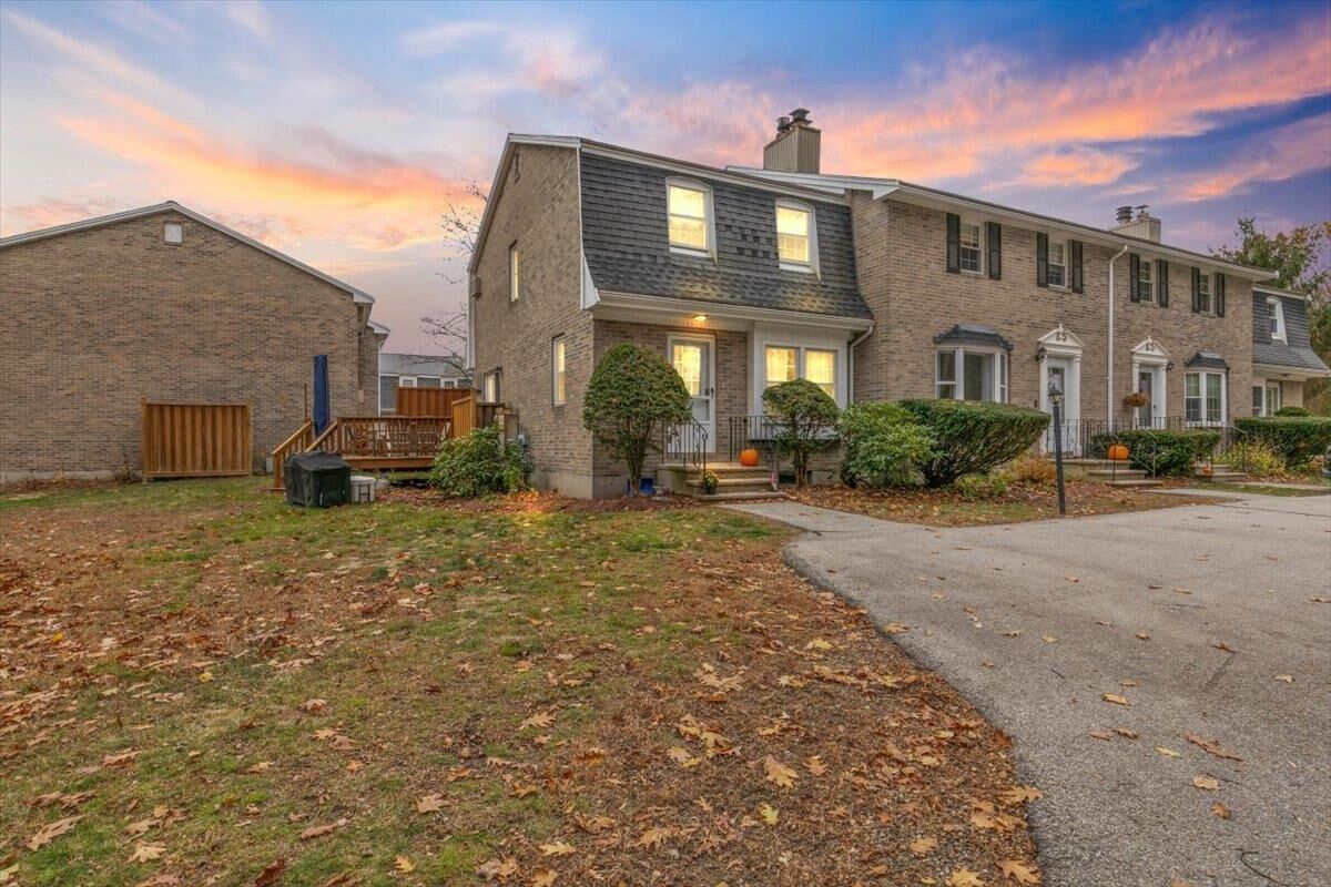 Property Photo:  193 Fieldstone Drive  NH 03053 