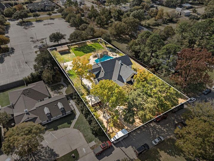 Property Photo: 407 Timberline Drive N TX 76034