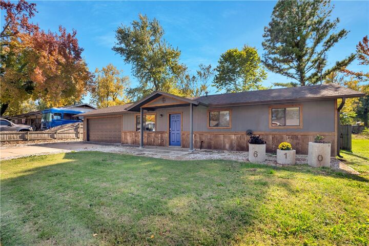 610 10th Street  Bentonville AR 72712 photo