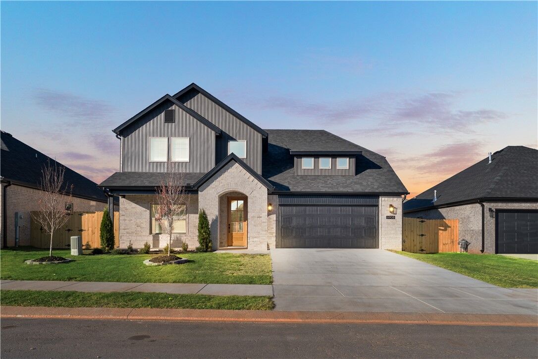 Property Photo:  6908 SW Basswood Avenue  AR 72713 