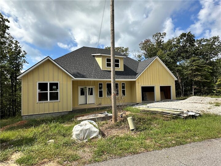 Property Photo: 15 Skipton Drive AR 72714