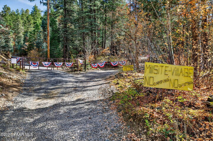 Property Photo: 2330 E Summit Avenue AZ 86303